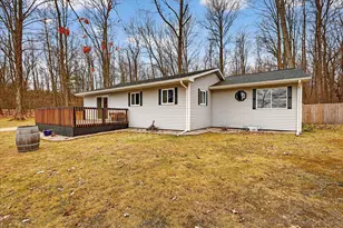 6633 Birch Shore Dr, Lakeview, MI 48850 - Photo 2