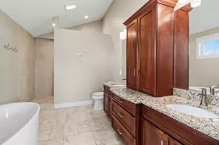 404 W Loomis St, Ludington, MI 49431 - Photo 26