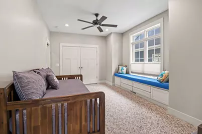 404 W Loomis Street, Ludington, MI 49431 - Photo 18