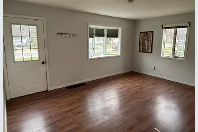 4919 Karen Avenue SW, Wyoming, MI 49548 - Photo 4