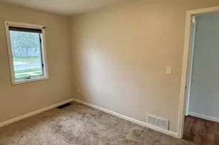 4919 Karen Ave SW, Wyoming, MI 49548 - Photo 10