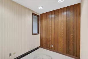 2426 Burton St SE, Grand Rapids, MI 49546 - Photo 34