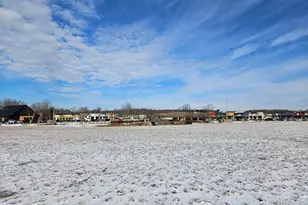 23850 Village Center Cir, Mattawan, MI 49071 - Photo 8