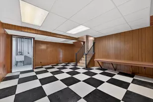 37542 Whitney Dr, Wayne, MI 48184 - Photo 38