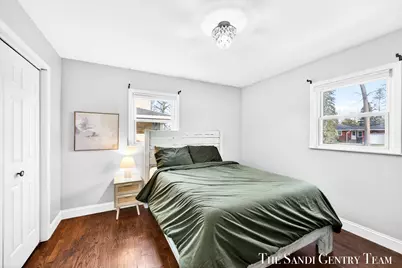 1703 Columbus Avenue, Norton Shores, MI 49441 - Photo 16