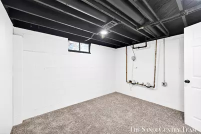 1703 Columbus Avenue, Norton Shores, MI 49441 - Photo 26