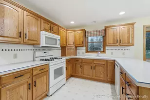 7218-7220 Eastern Ave SE, Grand Rapids, MI 49508 - Photo 6