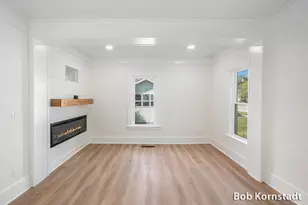 319 N Rowe St, Ludington, MI 49431 - Photo 12