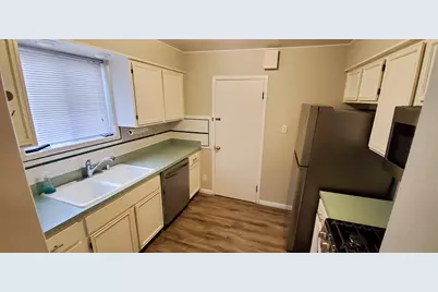 907 E Fifth Street, Royal Oak, MI 48067 - Photo 14