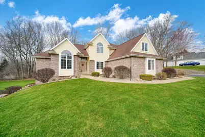 4830 Stonewood Drive, Jackson, MI 49201 - Photo 4