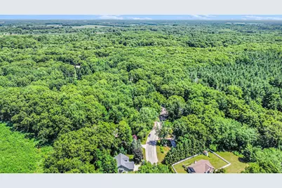 11276 Bridlewood Trail, Berrien Springs, MI 49103 - Photo 30