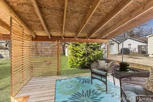 1319 Ashland Ave NE, Grand Rapids, MI 49505 - Photo 16