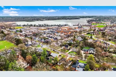 750 San Jose Drive SE, Grand Rapids, MI 49506 - Photo 2