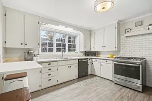 750 San Jose Dr SE, Grand Rapids, MI 49506 - Photo 12