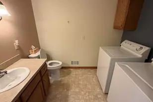 51 Newcastle Dr, Zeeland, MI 49464 - Photo 12