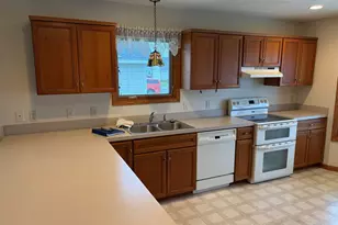 51 Newcastle Dr, Zeeland, MI 49464 - Photo 6