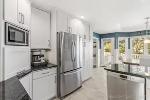 404 Goldcrest Dr, Holland, MI 49424 - Photo 10