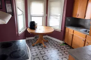 1810 Lindbergh St, Wyandotte, MI 48192 - Photo 2