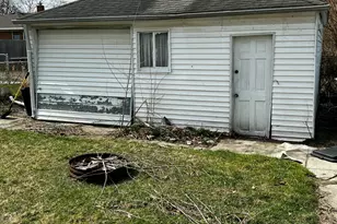 1810 Lindbergh St, Wyandotte, MI 48192 - Photo 16