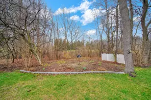 1702 Lakewood Dr, Adrian, MI 49221 - Photo 38