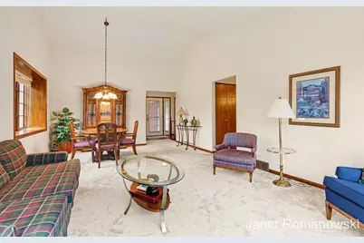 1317 Suncrest Drive NE, Grand Rapids, MI 49525 - Photo 6