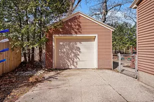 1736 Montague Ave, Muskegon, MI 49441 - Photo 28