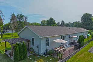 50306 Pleasant St, Dowagiac, MI 49047 - Photo 10