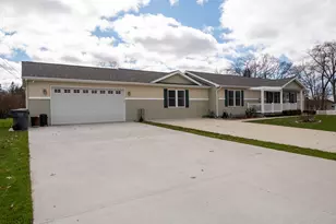 50306 Pleasant St, Dowagiac, MI 49047 - Photo 50
