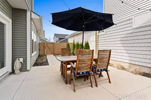 406 W Leland Dr, Whitehall, MI 49461 - Photo 8