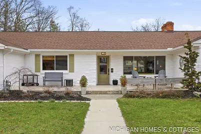 141 E 26th Street, Holland, MI 49423 - Photo 2
