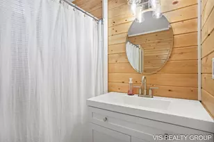 907 Wilson Ave, Norton Shores, MI 49441 - Photo 30