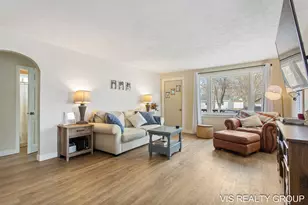 907 Wilson Ave, Norton Shores, MI 49441 - Photo 18