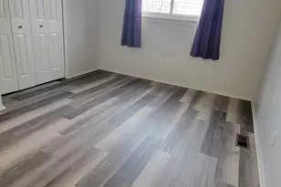 655 Robinwood Dr, Troy, MI 48083 - Photo 16