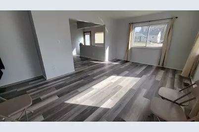 655 Robinwood Drive, Troy, MI 48083 - Photo 4