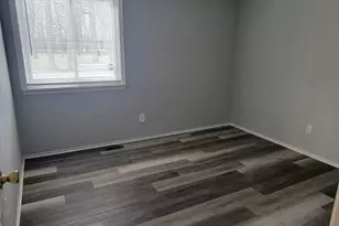 655 Robinwood Dr, Troy, MI 48083 - Photo 18