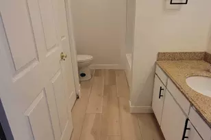 655 Robinwood Dr, Troy, MI 48083 - Photo 22