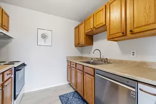 2106 Pauline Blvd, Ann Arbor, MI 48103 - Photo 12