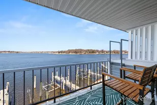 400 Lakeview Ct, Spring Lake, MI 49456 - Photo 10