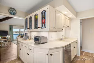 400 Lakeview Ct, Spring Lake, MI 49456 - Photo 14