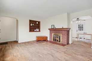 2305 Maple Dr, Jackson, MI 49203 - Photo 8