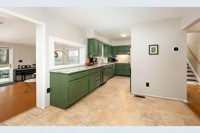 2701 Yost Boulevard, Ann Arbor, MI 48104 - Photo 8