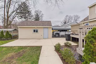 4440 Henry St, Norton Shores, MI 49441 - Photo 8