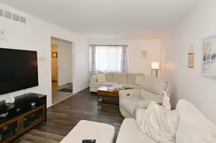 230 Falkirk Ct, Kalamazoo, MI 49006 - Photo 6