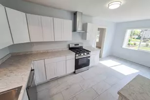 110 Hillsdale St, Hillsdale, MI 49242 - Photo 12