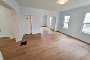 110 Hillsdale St, Hillsdale, MI 49242 - Photo 4