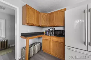 727 Emerald Ave NE, Grand Rapids, MI 49503 - Photo 10