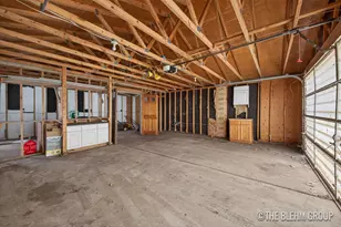 727 Emerald Ave NE, Grand Rapids, MI 49503 - Photo 16