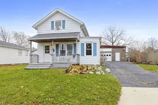 607 Sherwood Ave, Three Oaks, MI 49128 - Photo 1