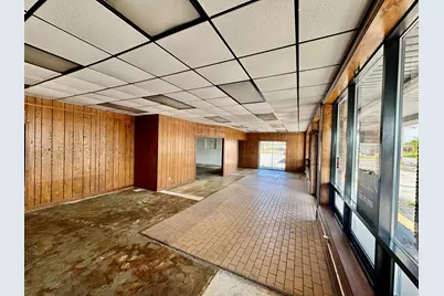 1015 E Napier Avenue, Benton Harbor, MI 49022 - Photo 12