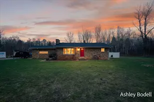 825 16 Mile Road NW, Kent City, MI 49330 - Photo 2